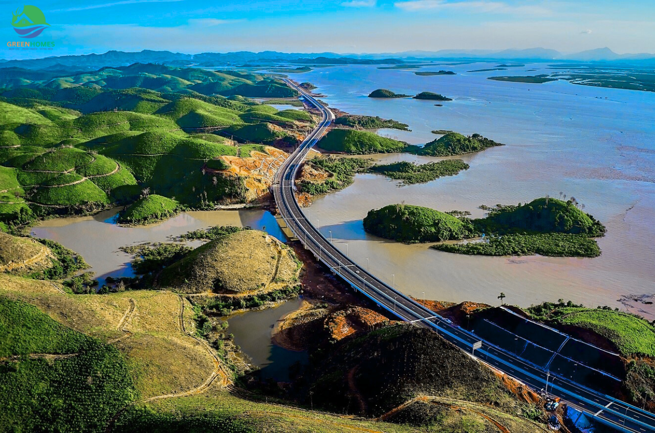 Cao tốc Vân Đồn Móng Cái